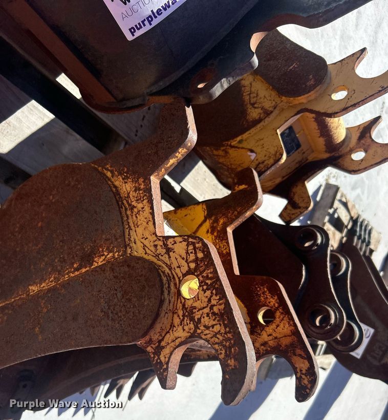 image for item DO7585 (4) buckets