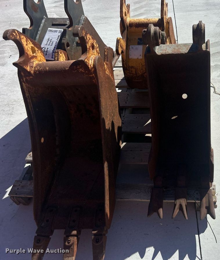 image for item DO7585 (4) buckets