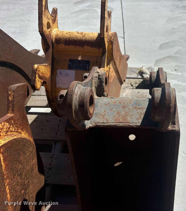 image for item DO7585 (4) buckets