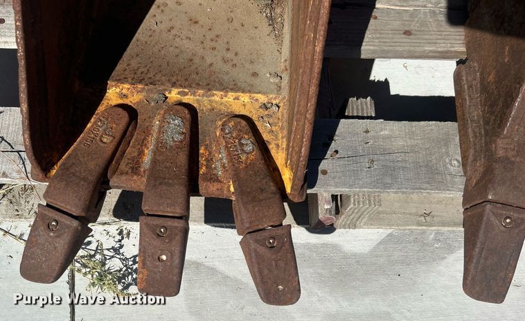 image for item DO7585 (4) buckets