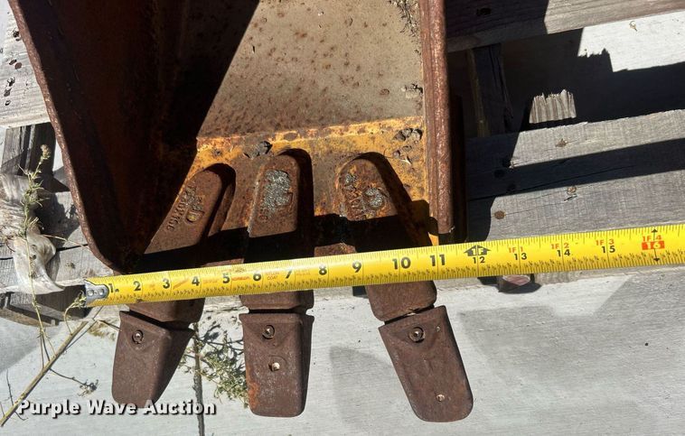 image for item DO7585 (4) buckets