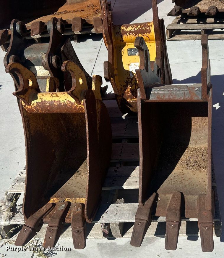 image for item DO7585 (4) buckets