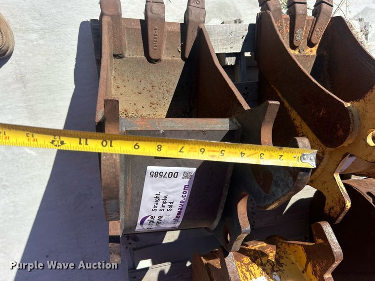 image for item DO7585 (4) buckets