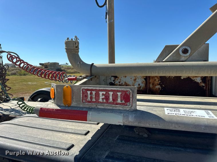 image for item DP8538 1995 Heil pneumatic dry bulk trailer