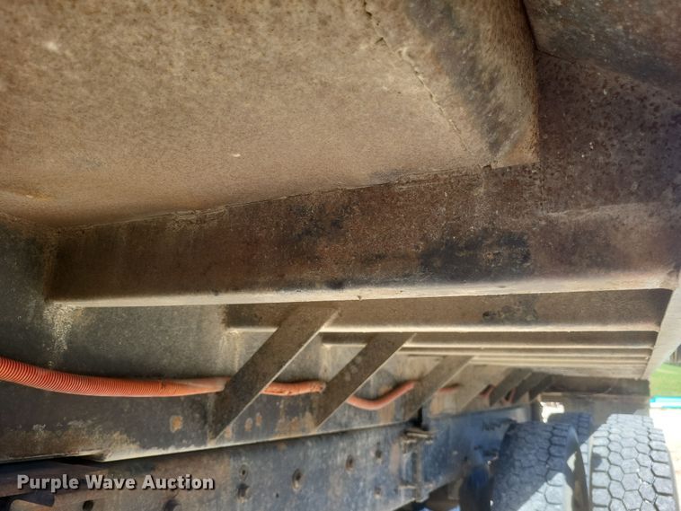 image for item DQ3708 2003 Mack RD688S dump truck