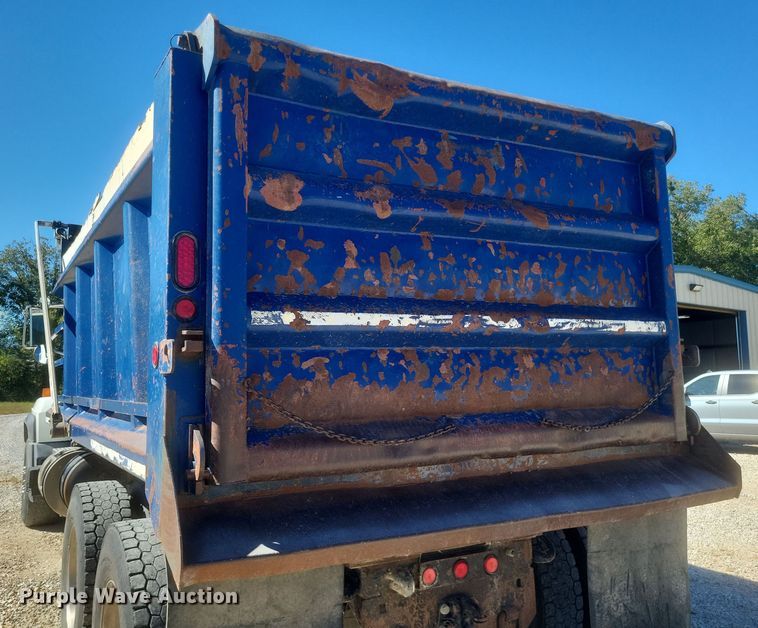 image for item DQ3708 2003 Mack RD688S dump truck