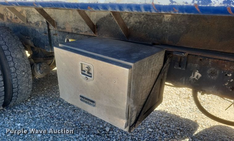 image for item DQ3708 2003 Mack RD688S dump truck