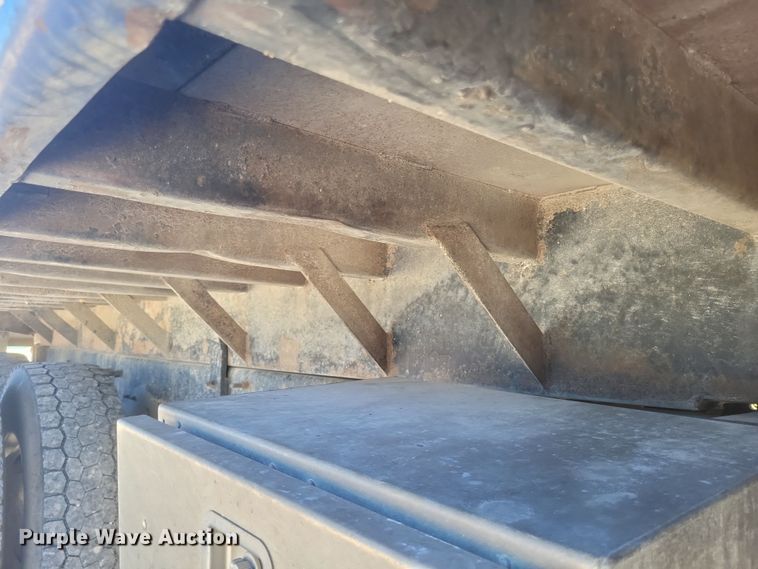 image for item DQ3708 2003 Mack RD688S dump truck