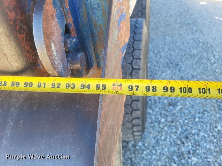 image for item DQ3708 2003 Mack RD688S dump truck