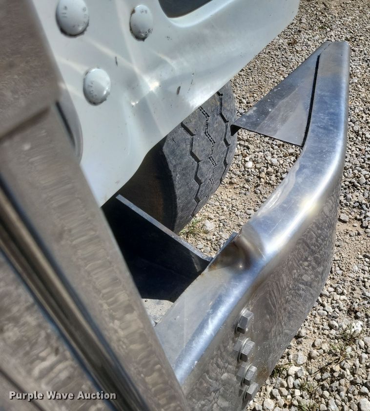 image for item DQ3708 2003 Mack RD688S dump truck