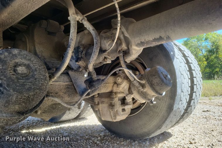 image for item DQ3708 2003 Mack RD688S dump truck