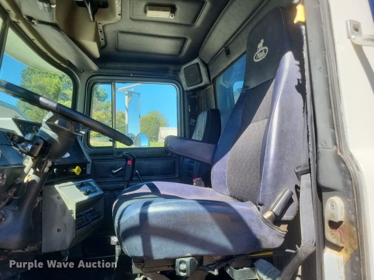 image for item DQ3708 2003 Mack RD688S dump truck