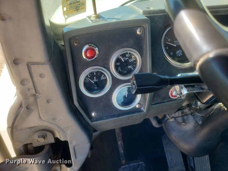 image for item DQ3708 2003 Mack RD688S dump truck