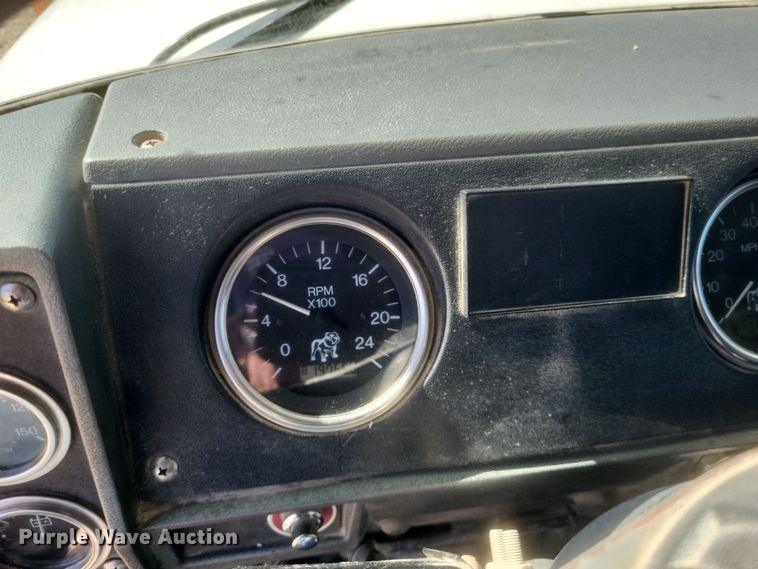 image for item DQ3708 2003 Mack RD688S dump truck