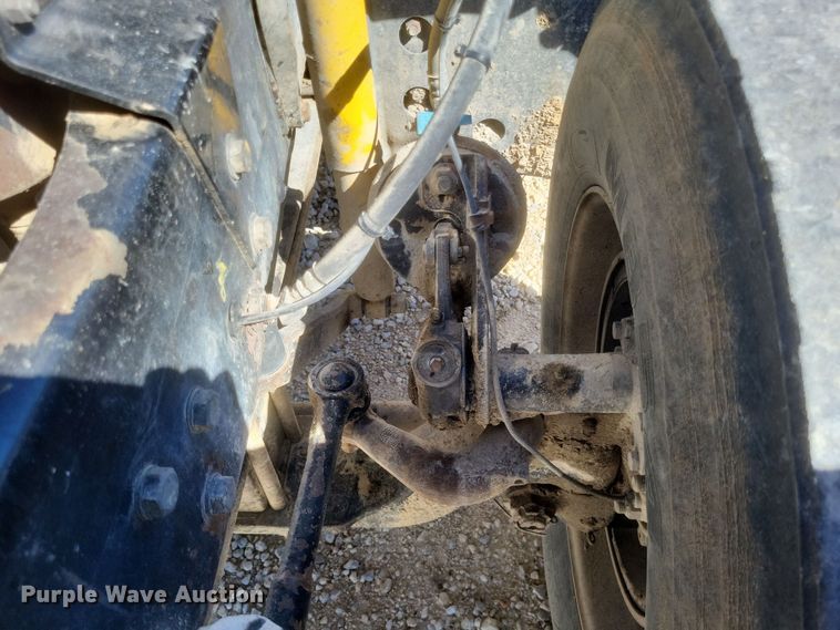 image for item DQ3708 2003 Mack RD688S dump truck