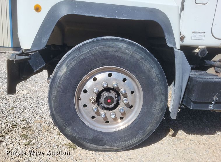 image for item DQ3708 2003 Mack RD688S dump truck