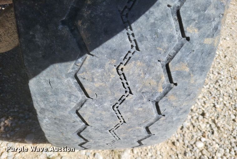 image for item DQ3708 2003 Mack RD688S dump truck