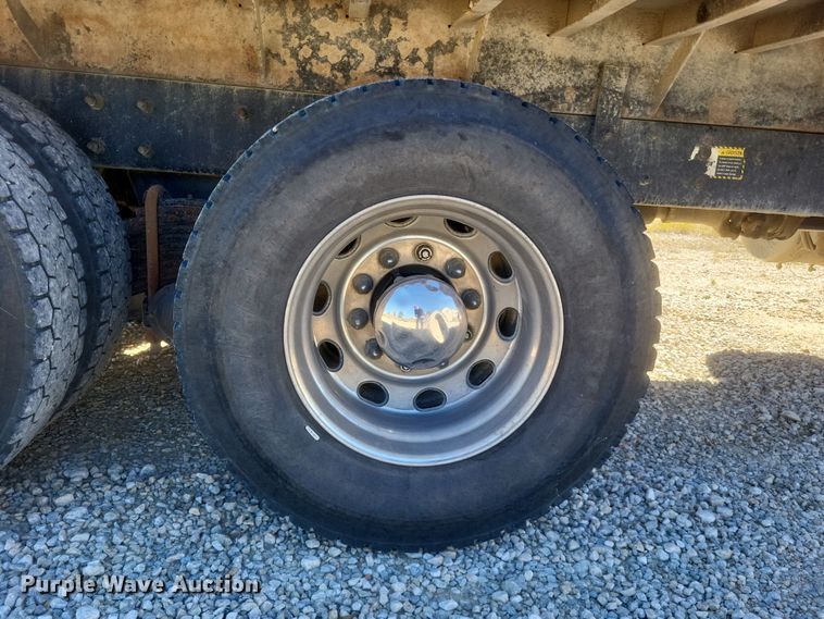 image for item DQ3708 2003 Mack RD688S dump truck