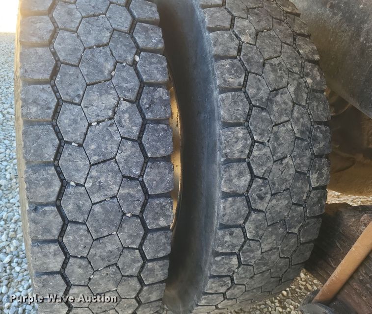 image for item DQ3708 2003 Mack RD688S dump truck