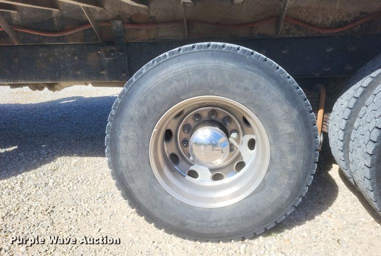 image for item DQ3708 2003 Mack RD688S dump truck