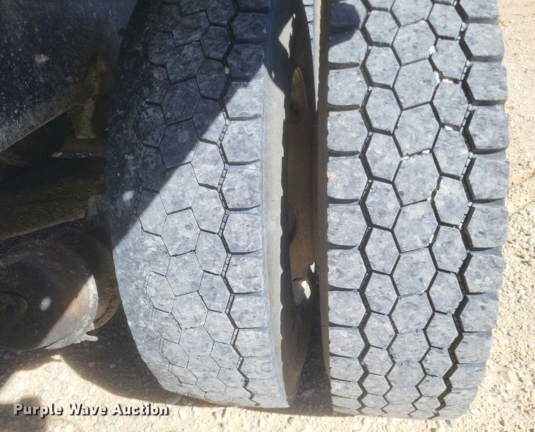 image for item DQ3708 2003 Mack RD688S dump truck