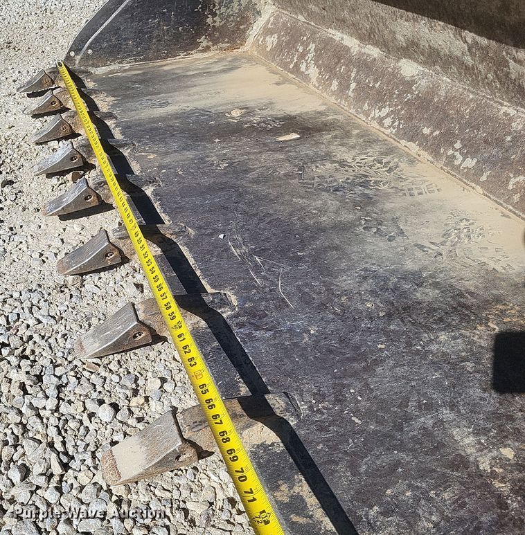 image for item DQ3709 2007 Takeuchi  TL150 tracked skid steer loader