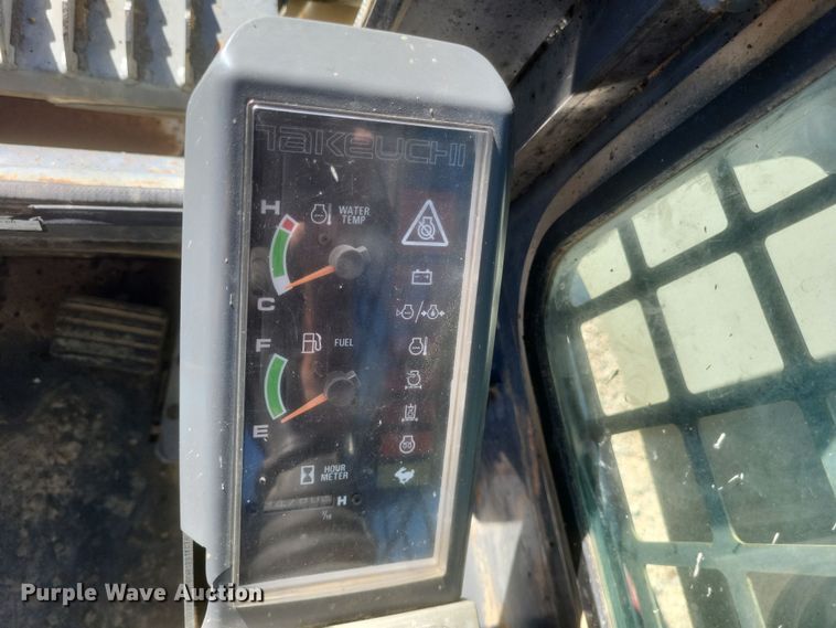 image for item DQ3709 2007 Takeuchi  TL150 tracked skid steer loader