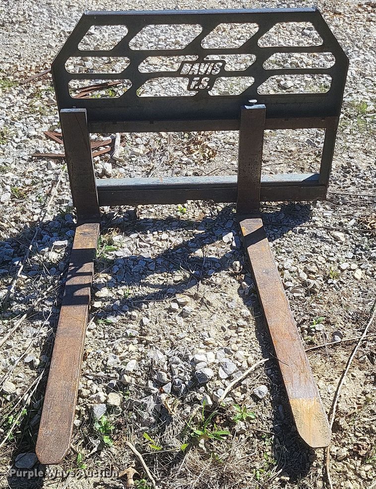 image for item DQ3709 2007 Takeuchi  TL150 tracked skid steer loader