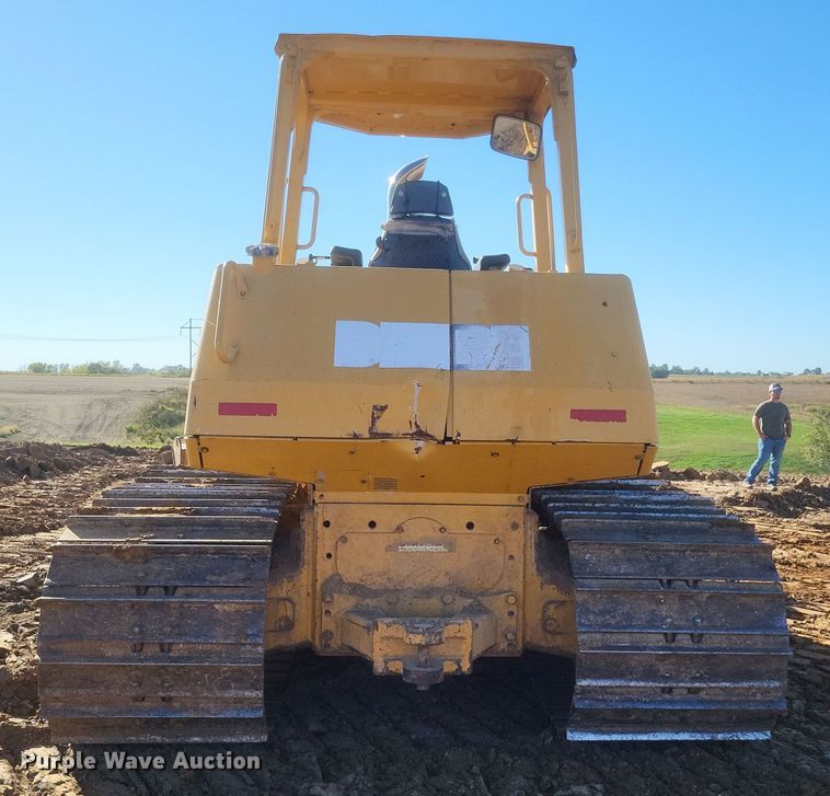 image for item DQ3710 2000 John Deere  750C LGP dozer