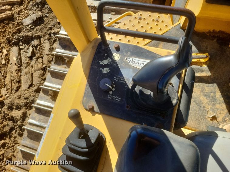 image for item DQ3710 2000 John Deere  750C LGP dozer