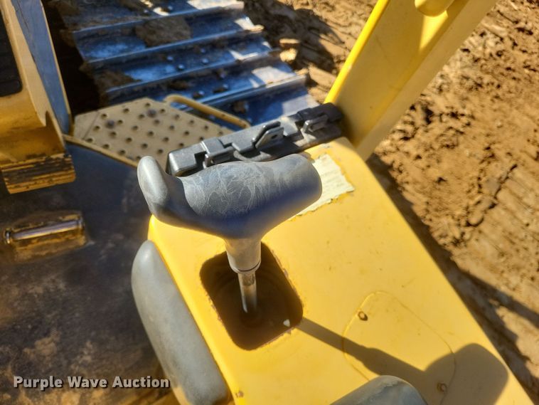 image for item DQ3710 2000 John Deere  750C LGP dozer