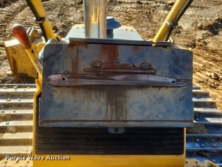image for item DQ3710 2000 John Deere  750C LGP dozer