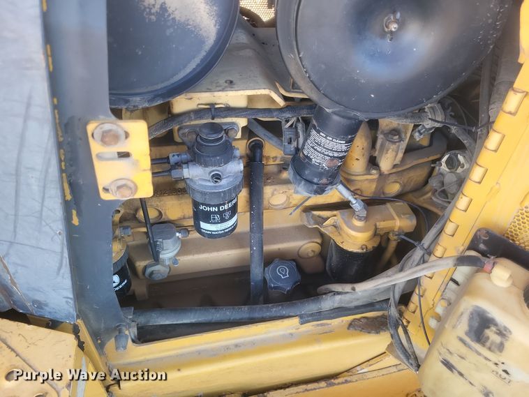 image for item DQ3710 2000 John Deere  750C LGP dozer