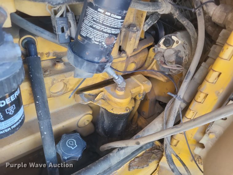 image for item DQ3710 2000 John Deere  750C LGP dozer