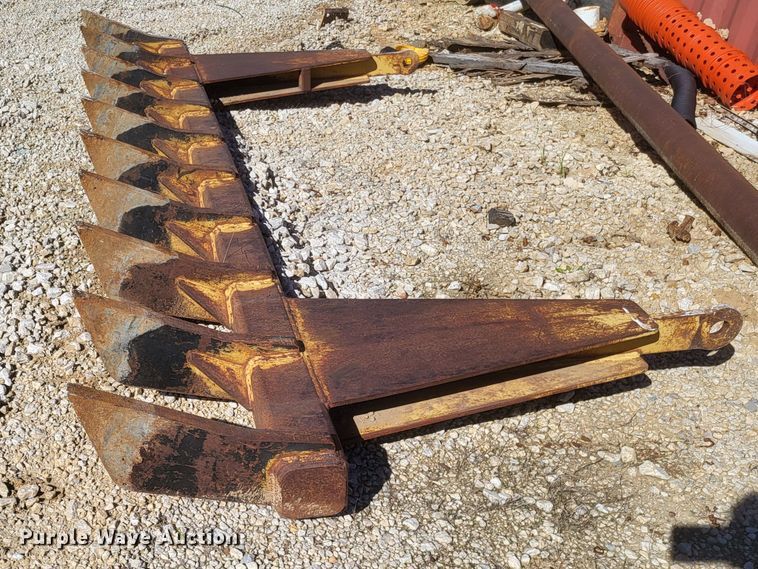 image for item DQ3710 2000 John Deere  750C LGP dozer