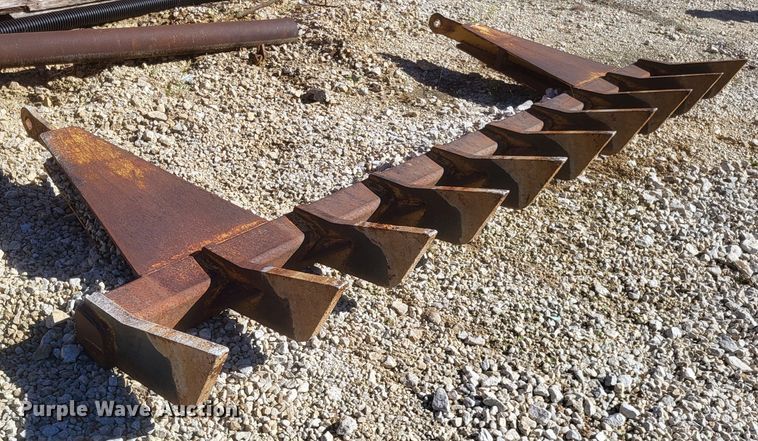 image for item DQ3710 2000 John Deere  750C LGP dozer