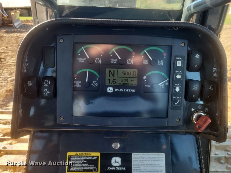 image for item DQ3711 2011 John Deere   750J LGP dozer