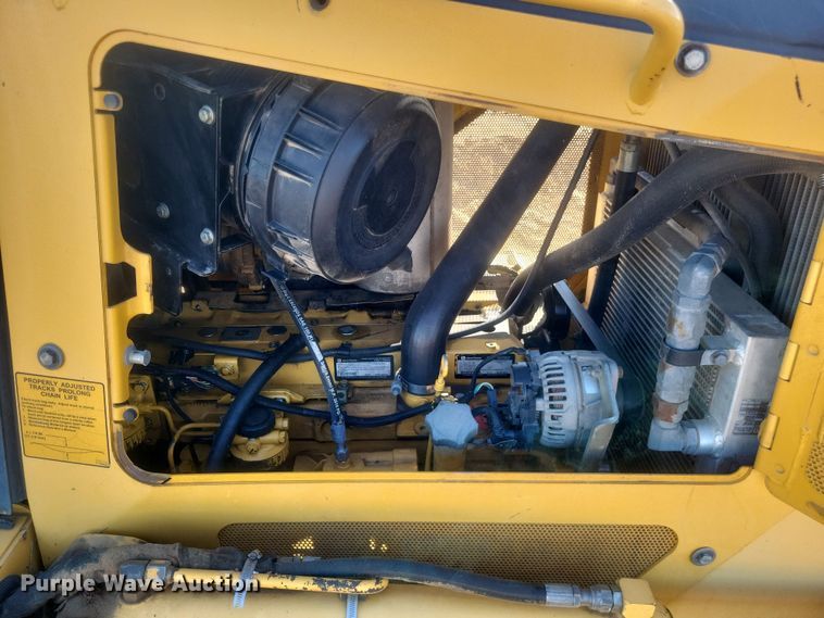 image for item DQ3711 2011 John Deere   750J LGP dozer