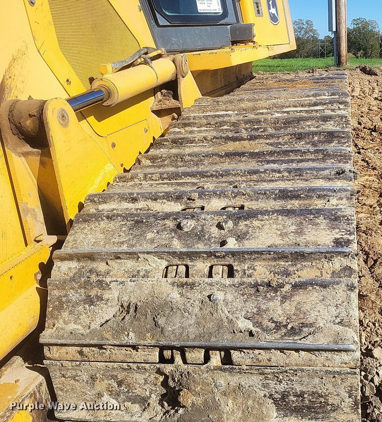 image for item DQ3711 2011 John Deere   750J LGP dozer