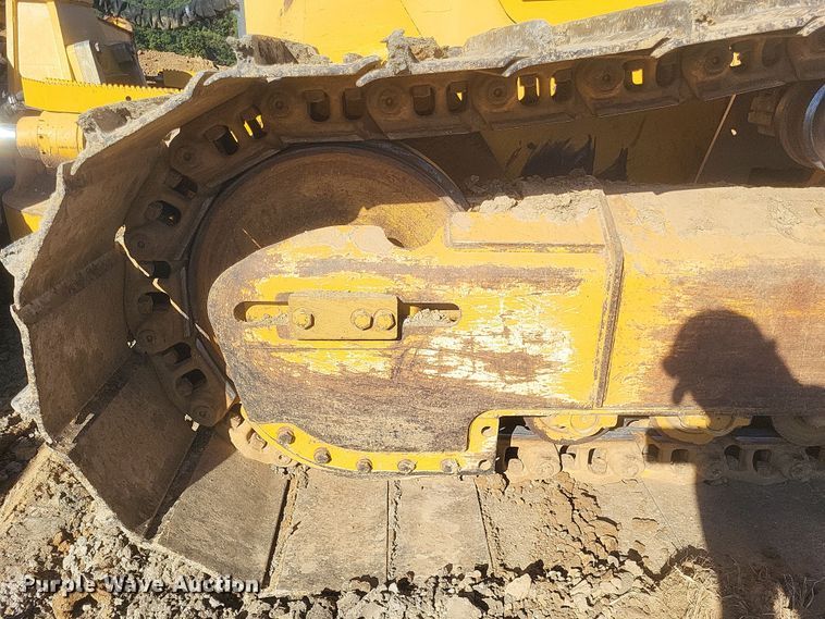 image for item DQ3711 2011 John Deere   750J LGP dozer