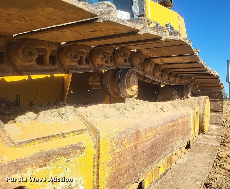 image for item DQ3711 2011 John Deere   750J LGP dozer