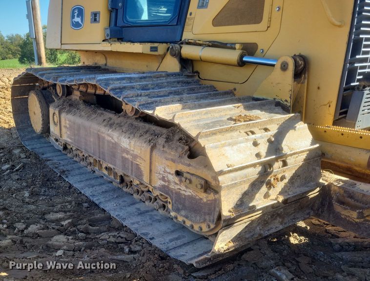 image for item DQ3711 2011 John Deere   750J LGP dozer