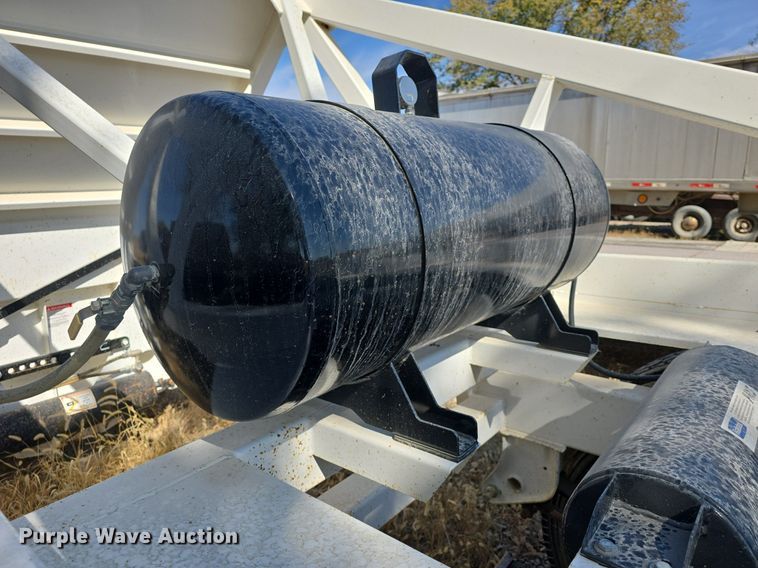 image for item DQ5231 2022 Semiremolques El Puma BD40SR bottom dump trailer