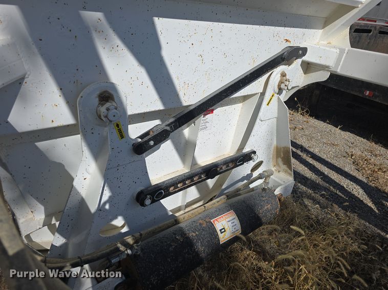 image for item DQ5231 2022 Semiremolques El Puma BD40SR bottom dump trailer