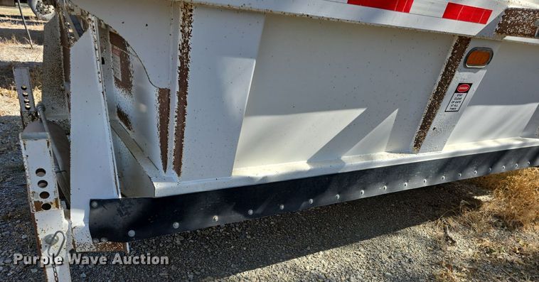 image for item DQ5231 2022 Semiremolques El Puma BD40SR bottom dump trailer