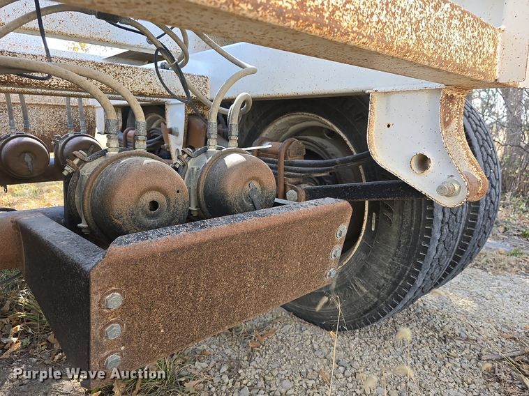 image for item DQ5231 2022 Semiremolques El Puma BD40SR bottom dump trailer