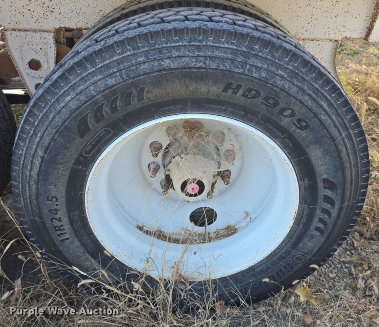 image for item DQ5231 2022 Semiremolques El Puma BD40SR bottom dump trailer