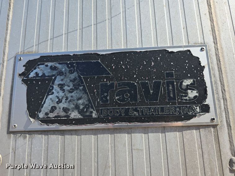 image for item DQ5232 2010 Travis T102 grain trailer