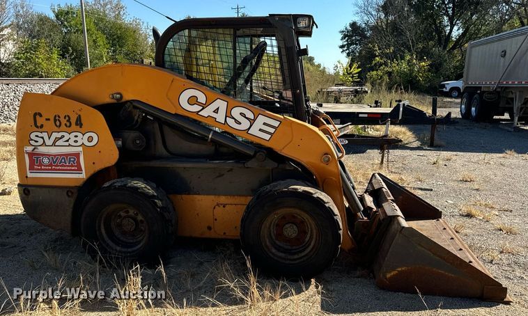 image for item DT2059 2018 Case SV280 skid steer loader
