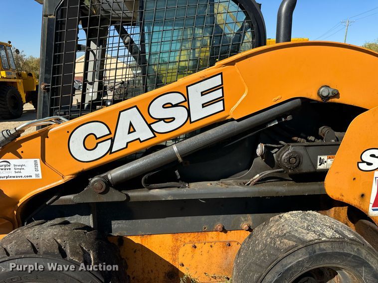 image for item DT2059 2018 Case SV280 skid steer loader
